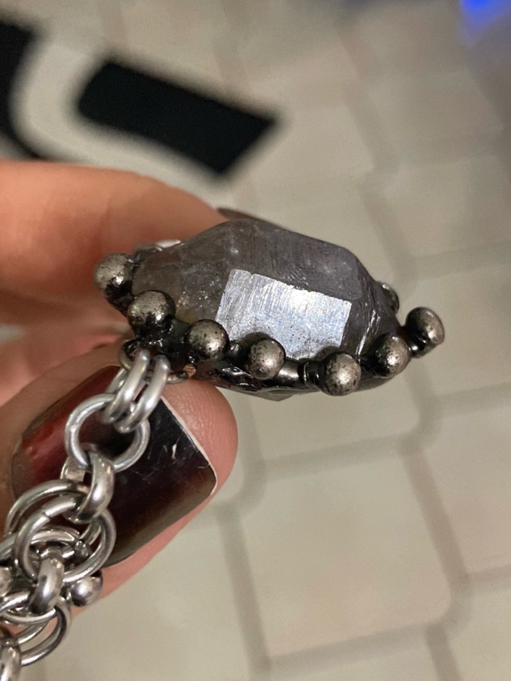 Smoky black herkimer diamond crystal on handmade maille stainless steel chain - Picture 2 of 16